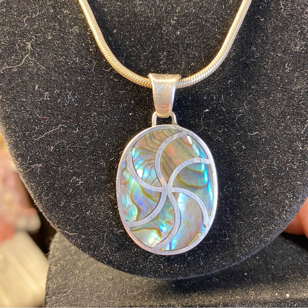 FNA Sterling Silver Abalone Shell Pendant Canadian Natural Sea Snail Shell 7.4g